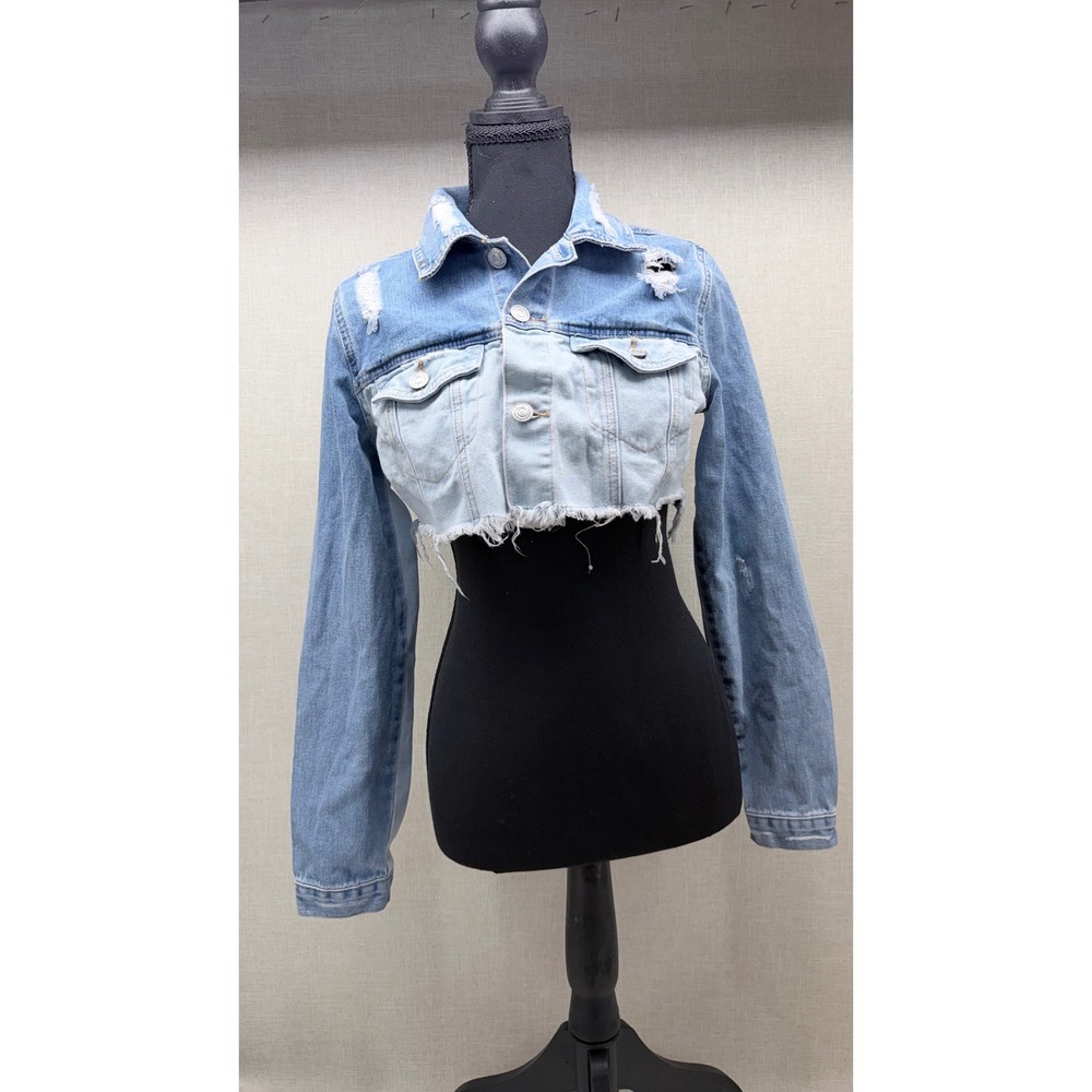 Almost Famous Two Tone Cropped Denim Jacket Small Light Wash‎ Distressed Raw Hem